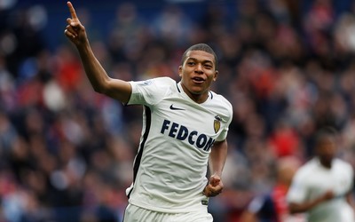 九体育焦点-卡尔登泰赛后感谢队友